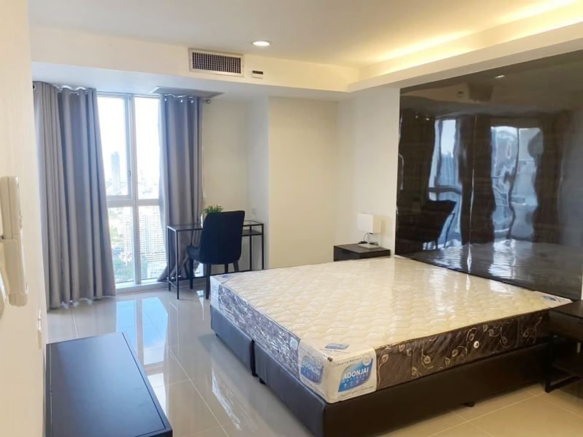 2 Bed Condo for Rent and Sale  Near Thong Lo BTS - Image 3