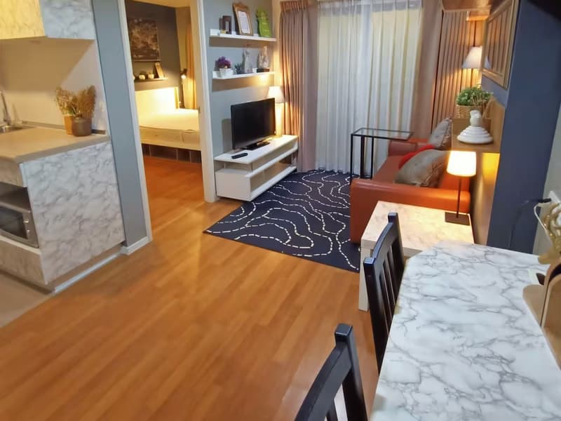1 Bedroom Condo