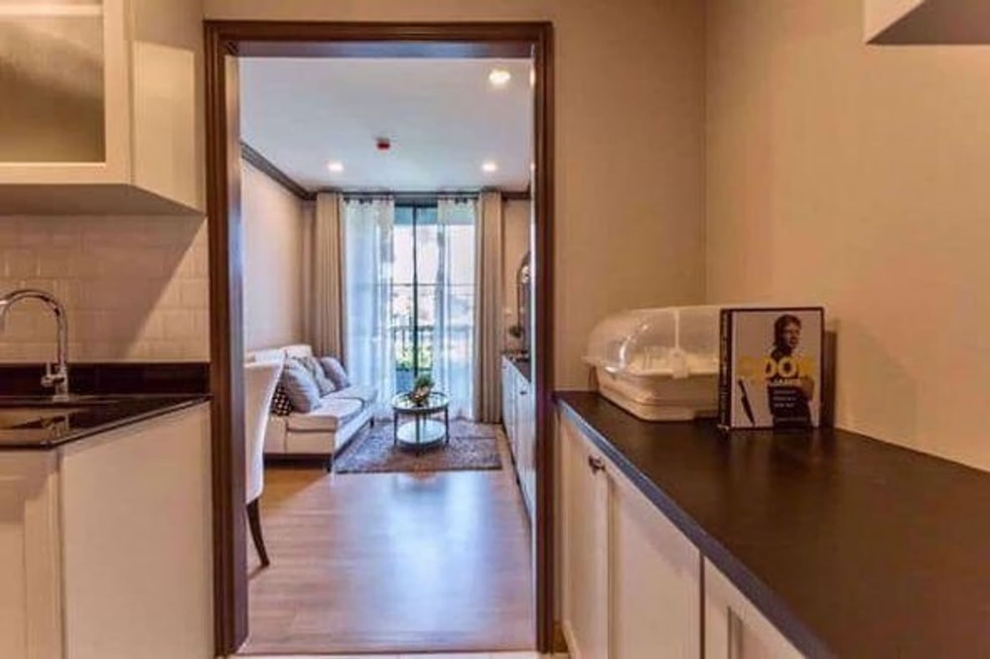 1 Bed Condo for Rent in undefined - Image 3