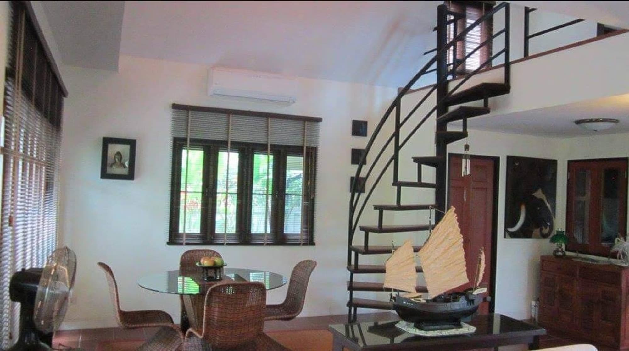  - Image 4