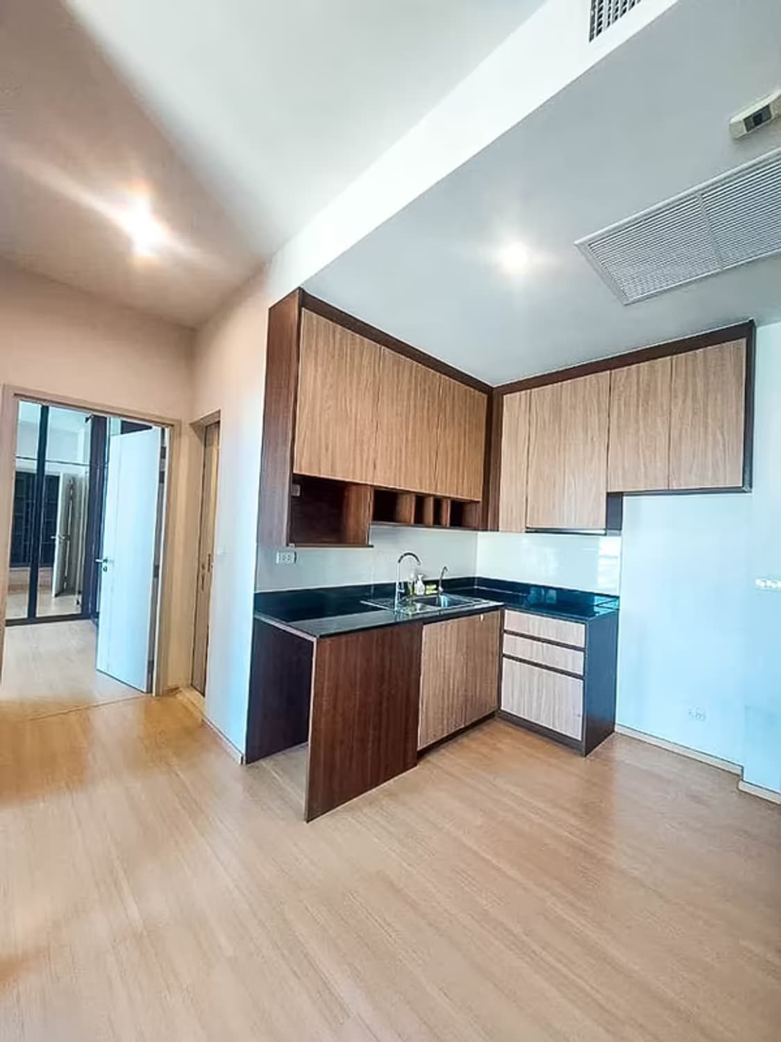 Condo for Sale at The Capital Ekamai-Thonglor   - Image 1