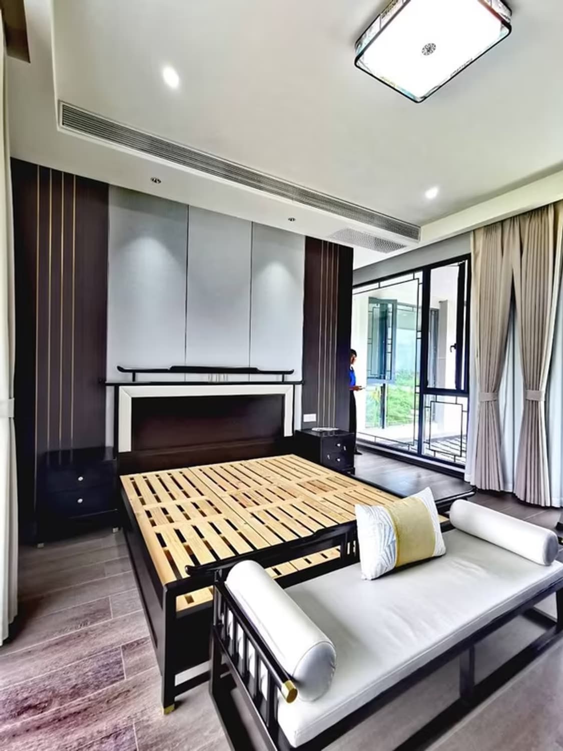 Luxury Pool Villa at San Sai - Image 22