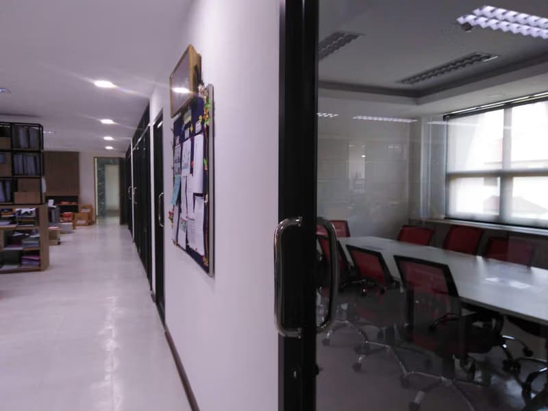2 Bed Commercial for Rent in Mueang Chiang Mai District