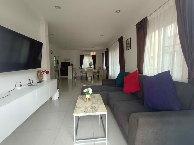 3 Bed House for Rent in Saraphi