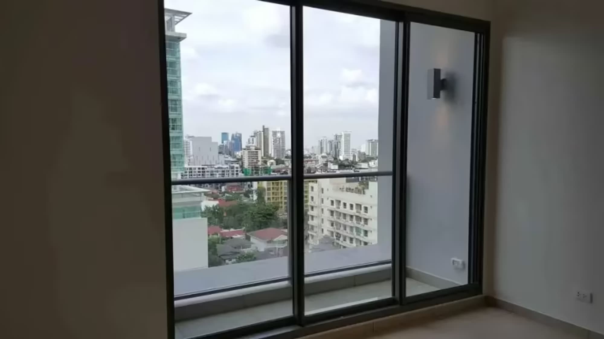 Studio for Rent in Watthana - Image 1