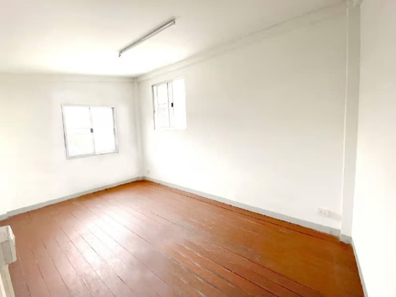 undefined Bed Commercial for Rent in Khlong Toei