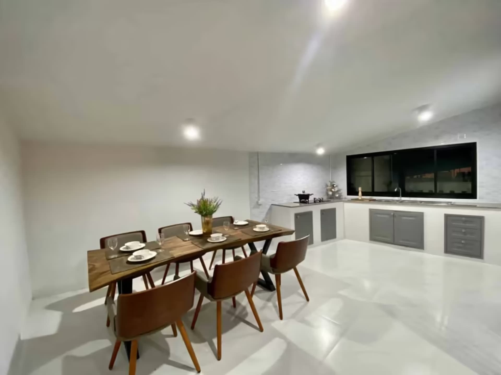 2 Bedroom House - Image 9