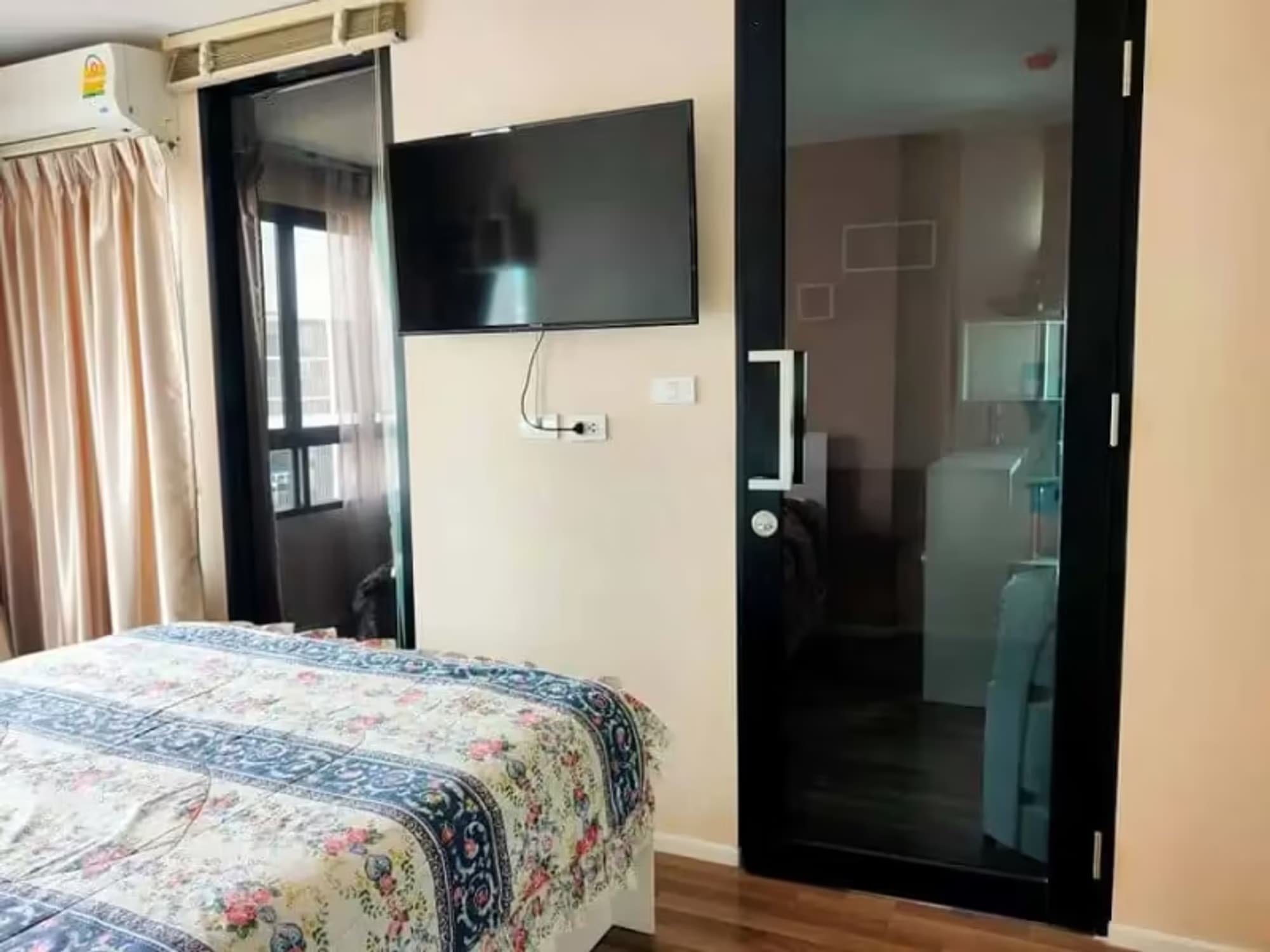 1 Bedroom Condo - Image 13