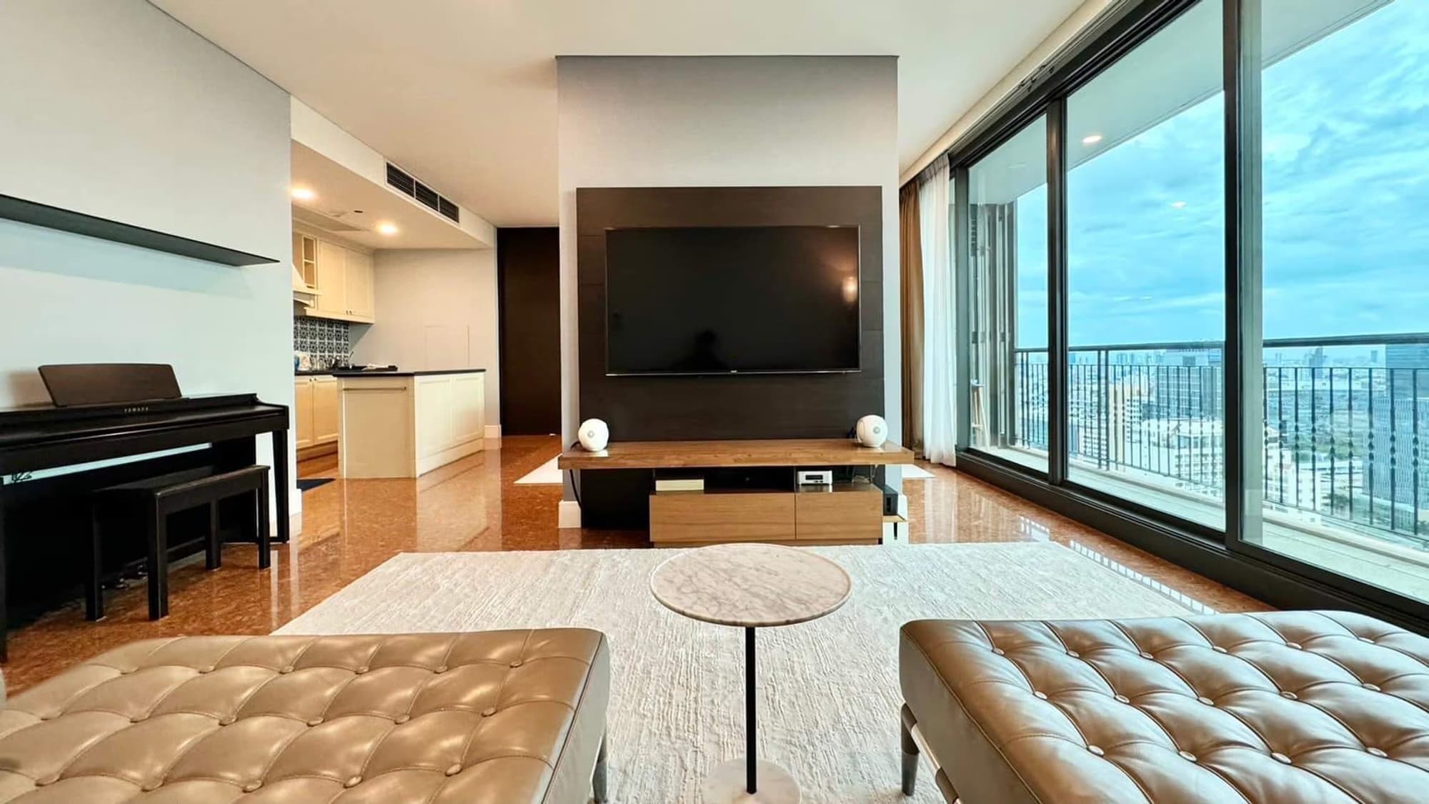 3 Bed Condo for Sale in Khlong Toei - Image 3