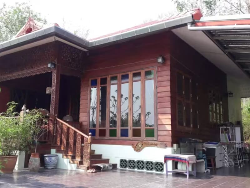 2 Bedroom House