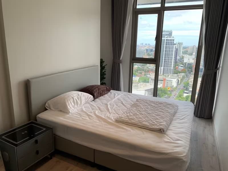 1 Bedroom Condo