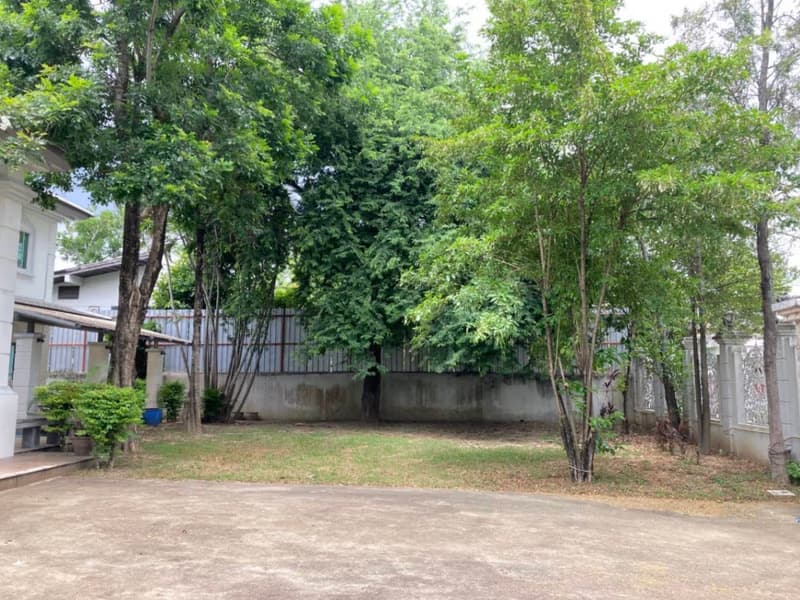 5 Bed House for Sale in San Sai
