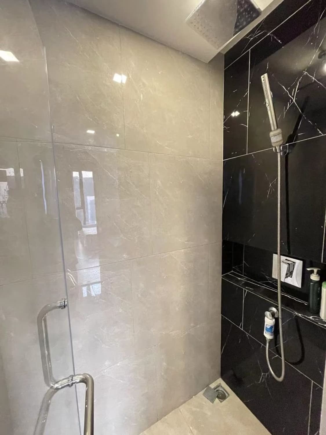 2 Bed Condo for Rent and Sale  Near Phra Ram 9 MRT - Image 7
