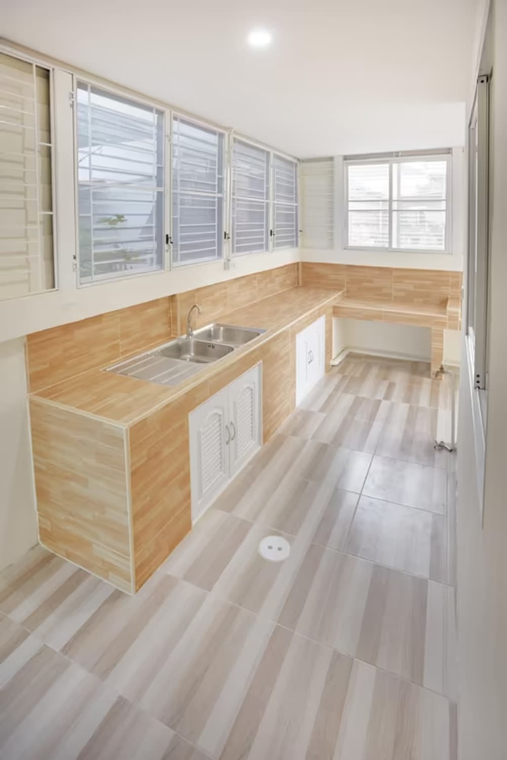 3 Bedroom House - Image 4