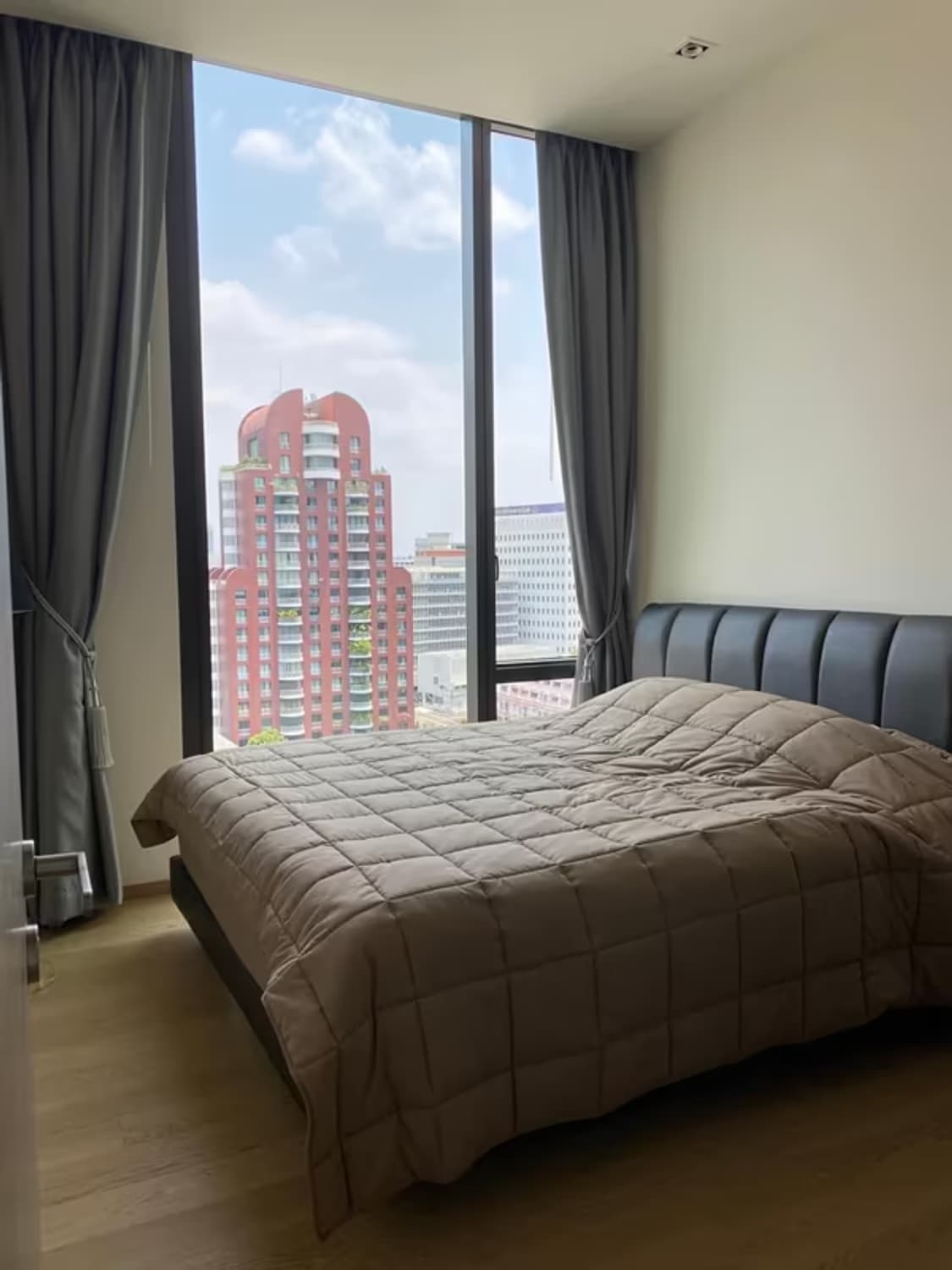 Condo for Rent at 28 Chidlom by SC Asset - Image 4