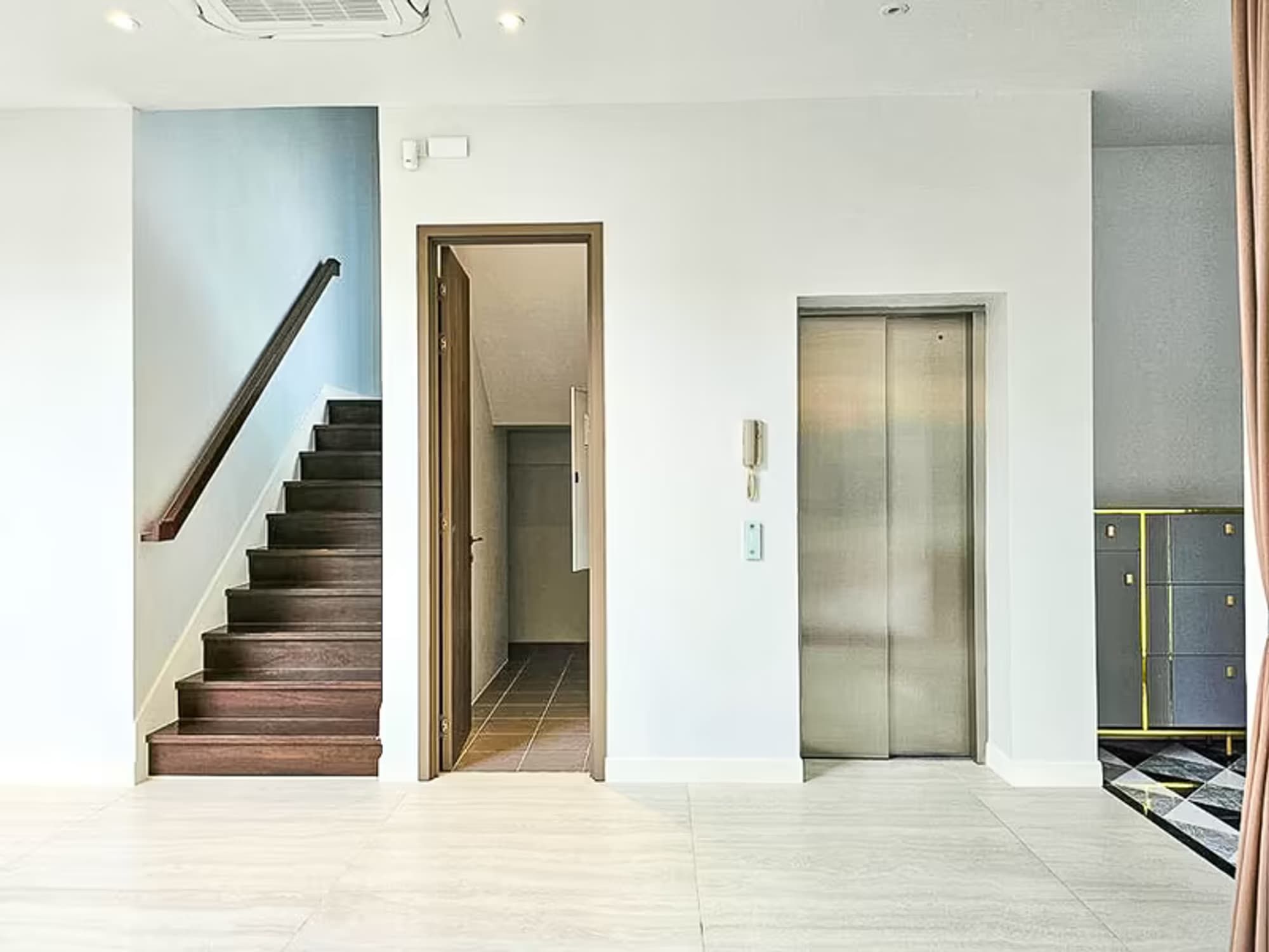 3 Bedroom House - Image 16