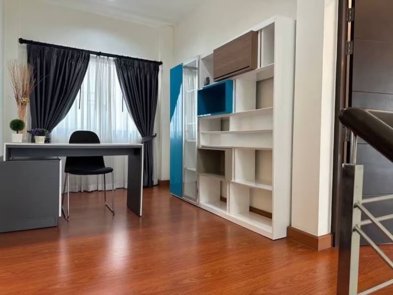 3 Bed House for Rent in Saraphi