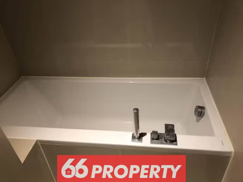 1 Bedroom Condo