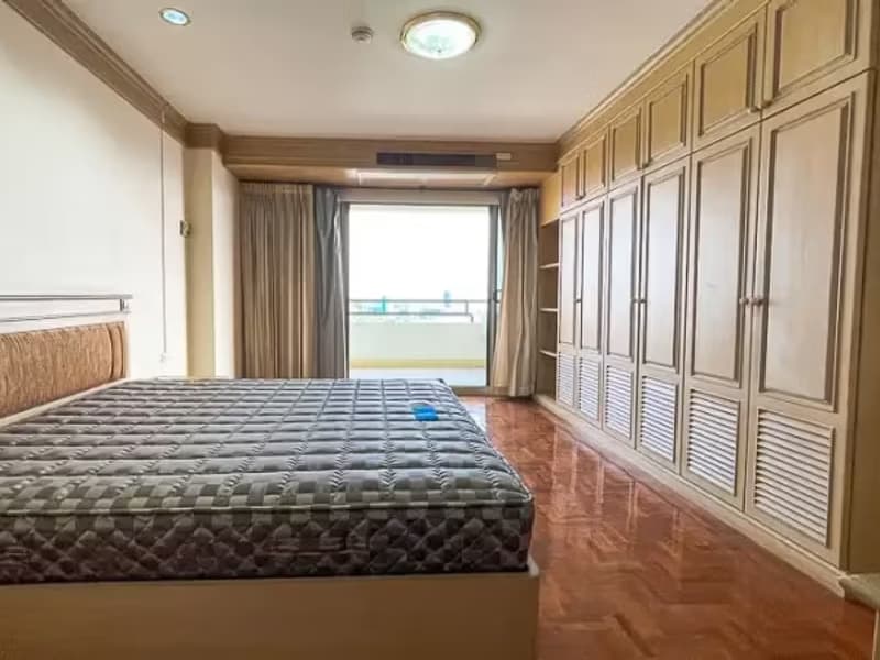 3 Bedroom Condo