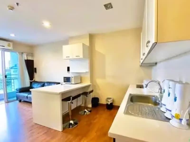 1 Bedroom Condo