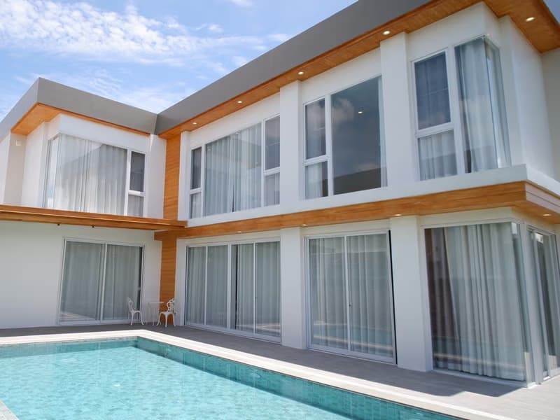 4 Bed House for Rent in San Kamphaeng