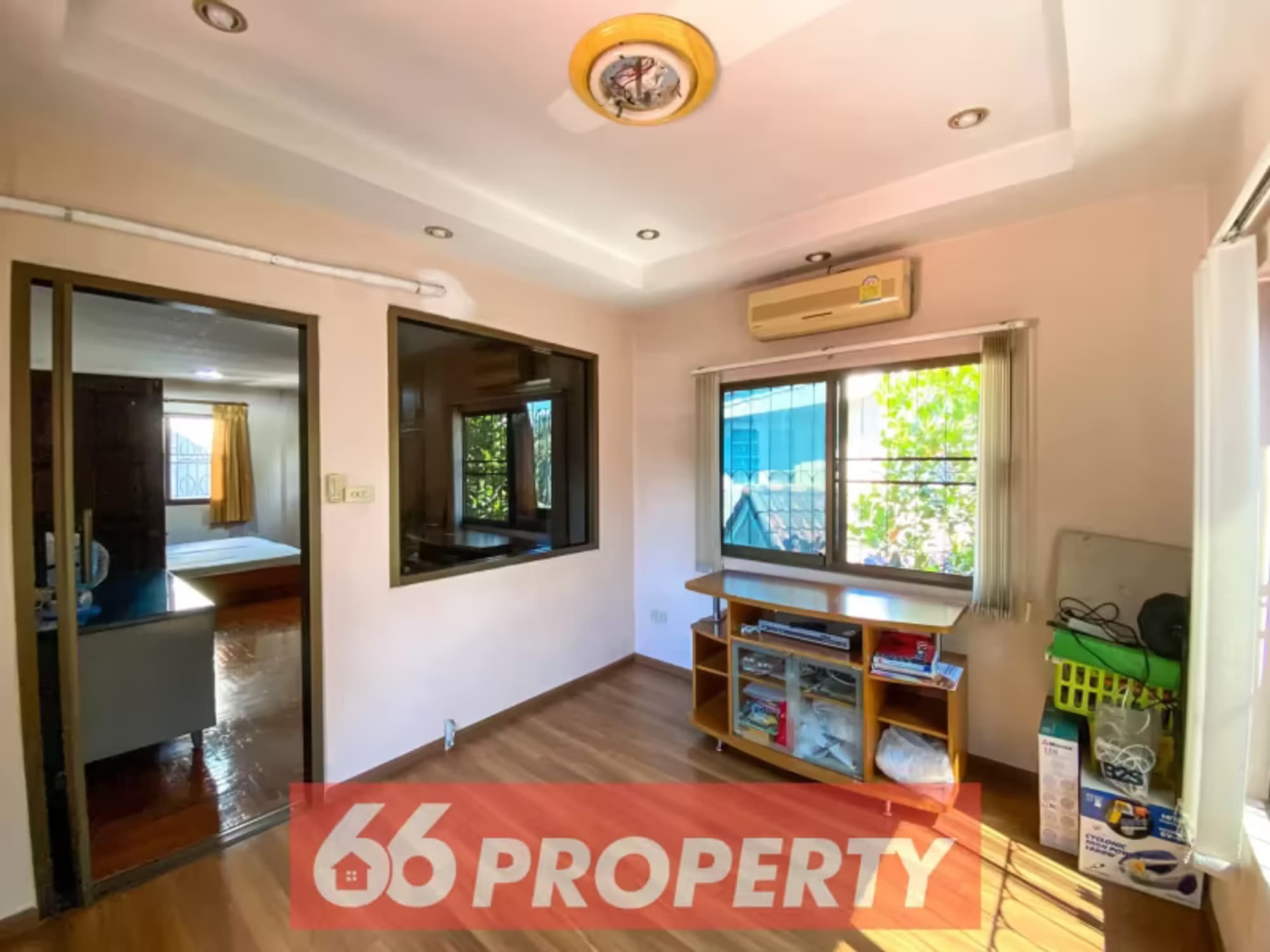 2 Bedroom House - Image 12