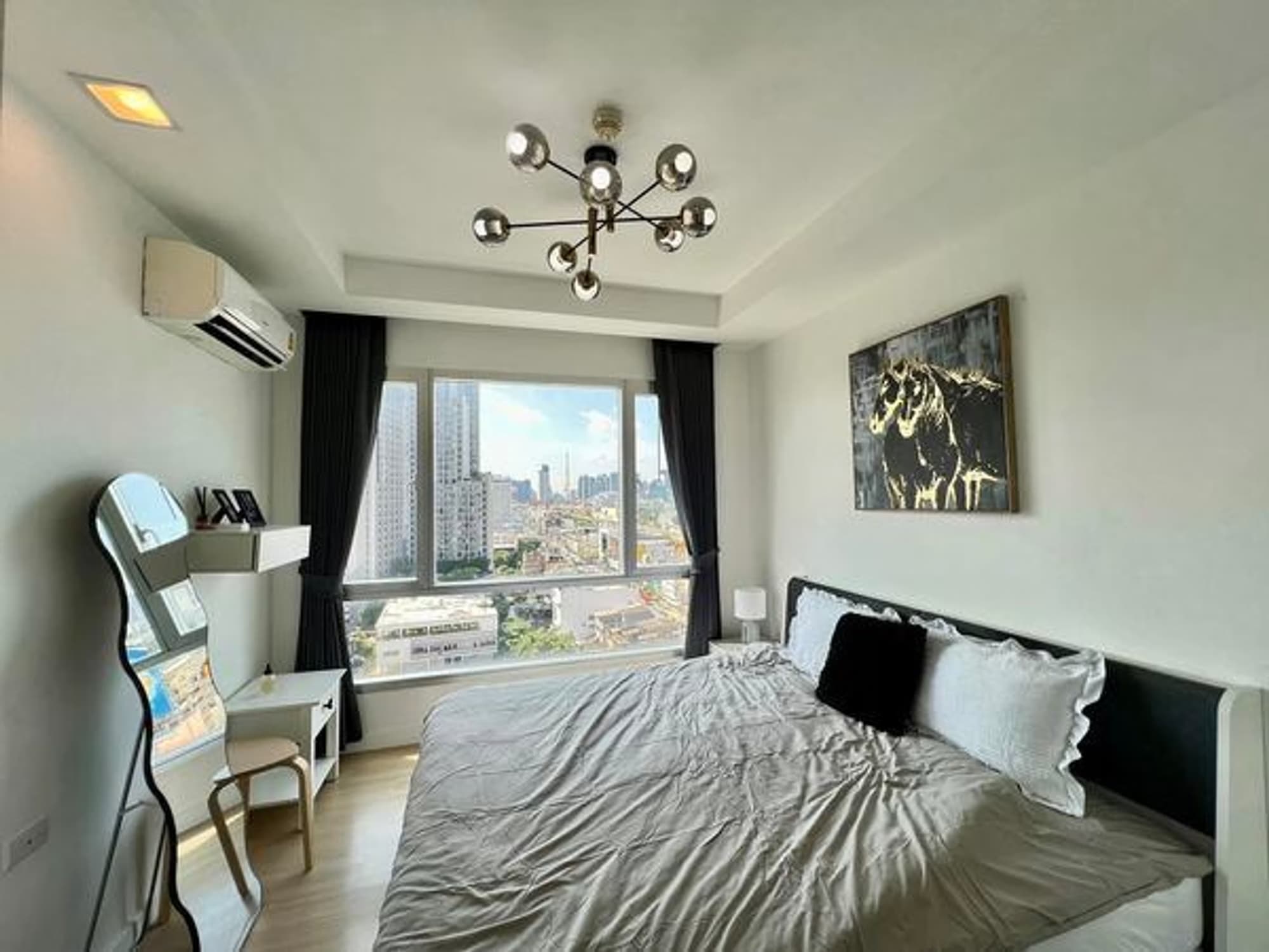 1 Bed Condo for Rent in Huai Khwang - Image 6