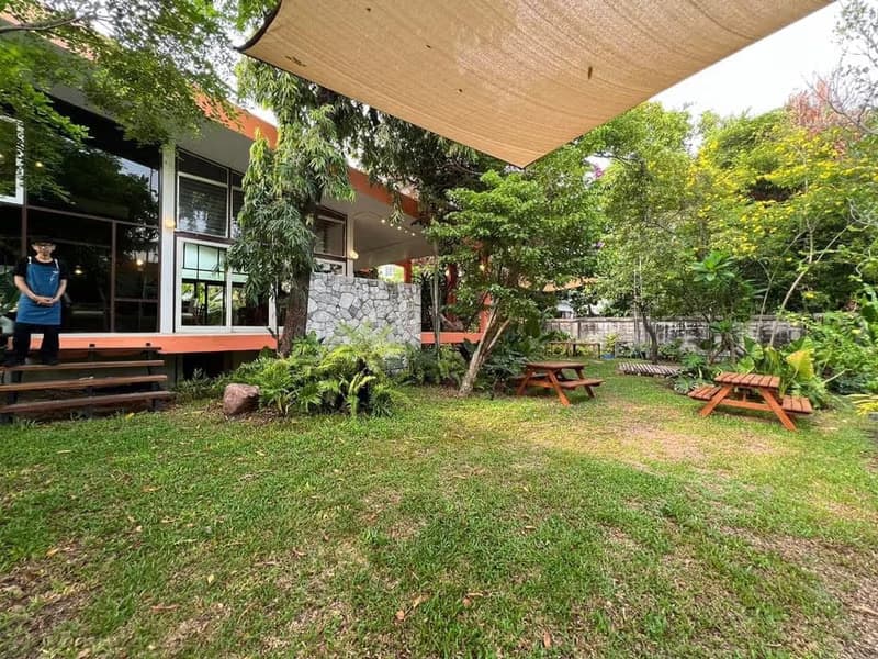 undefined Bed Commercial for Rent and Sale in Watthana