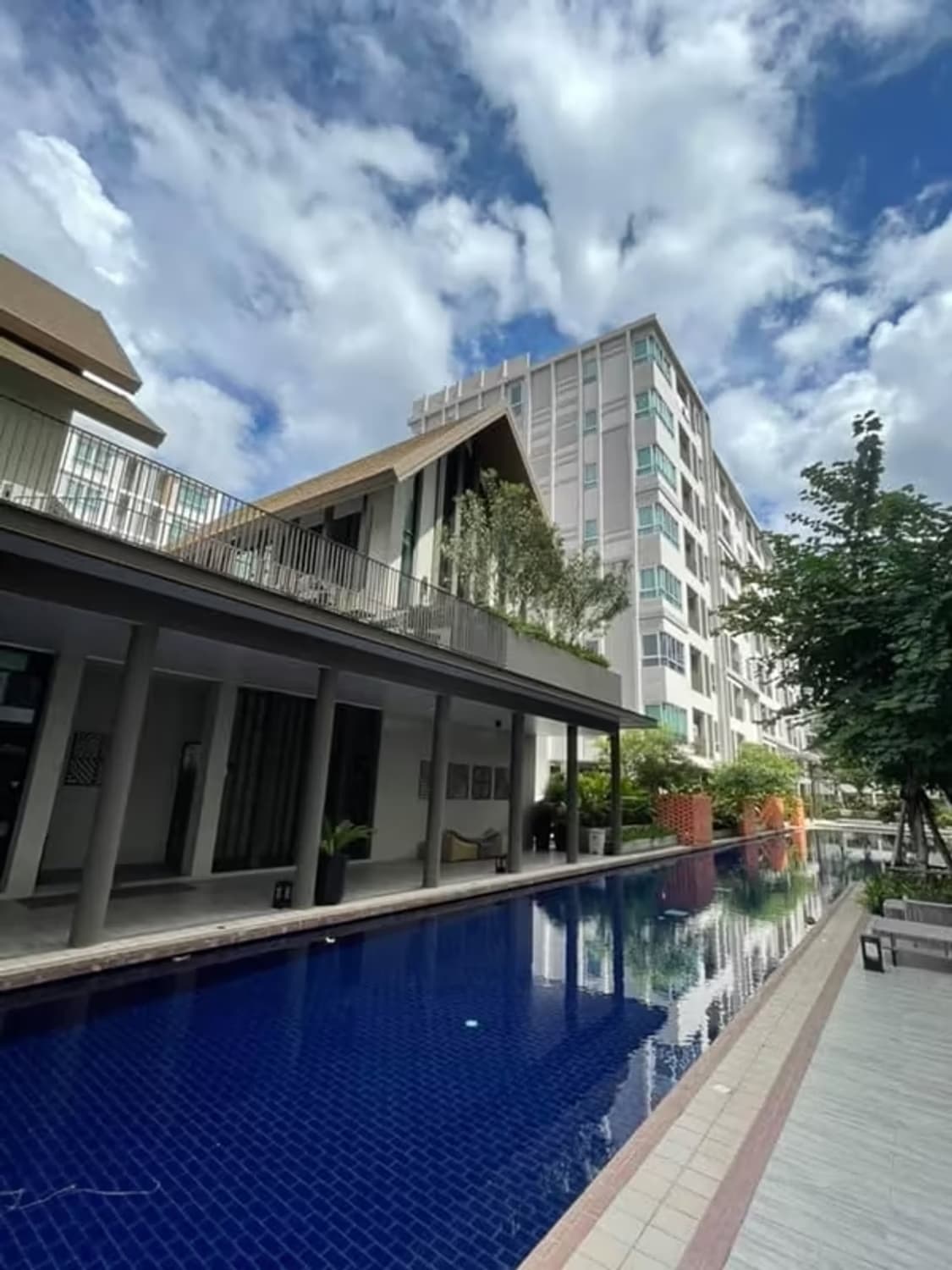 1 Bedroom Condo - Image 1