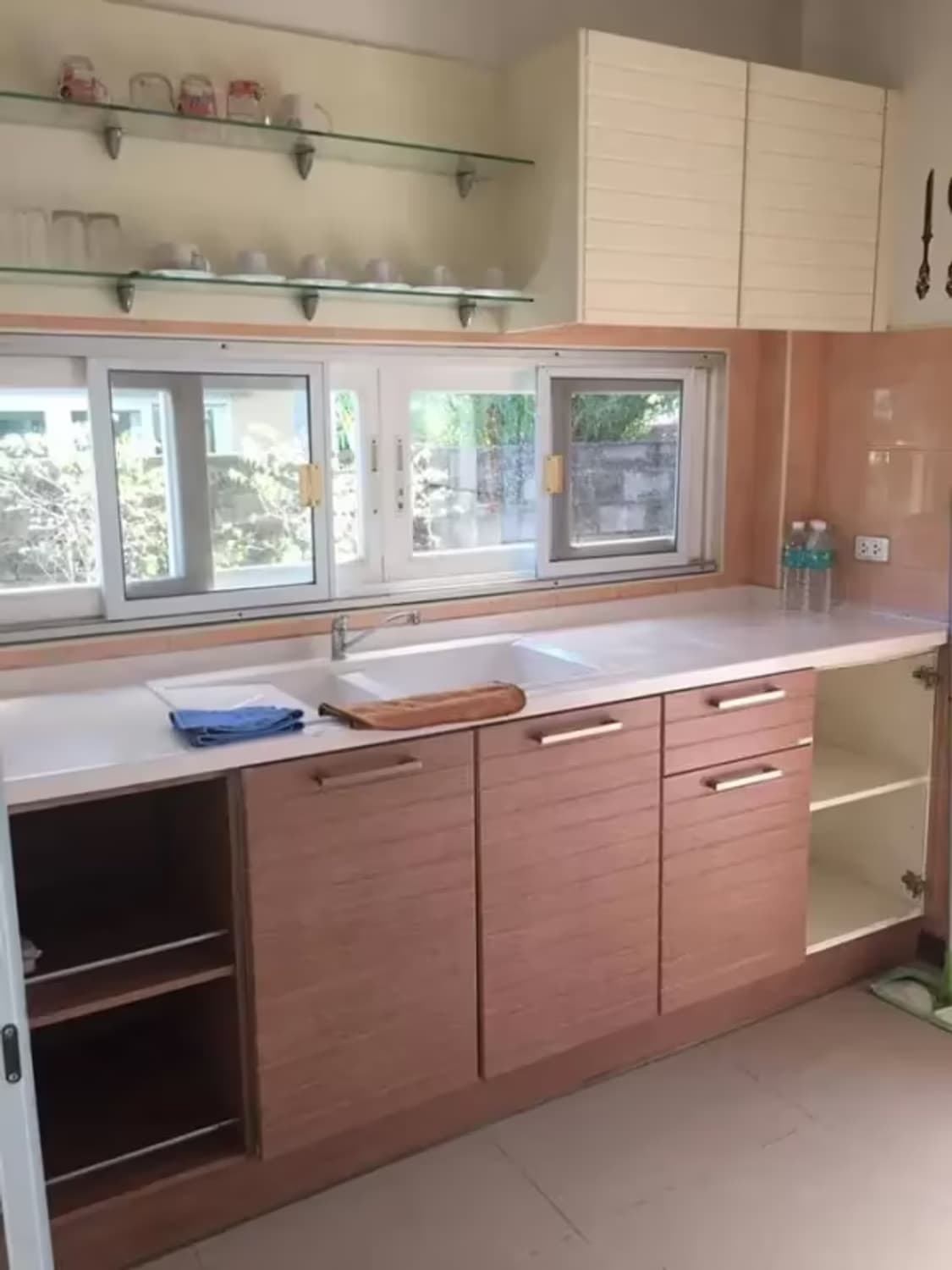 3 Bedroom House - Image 7