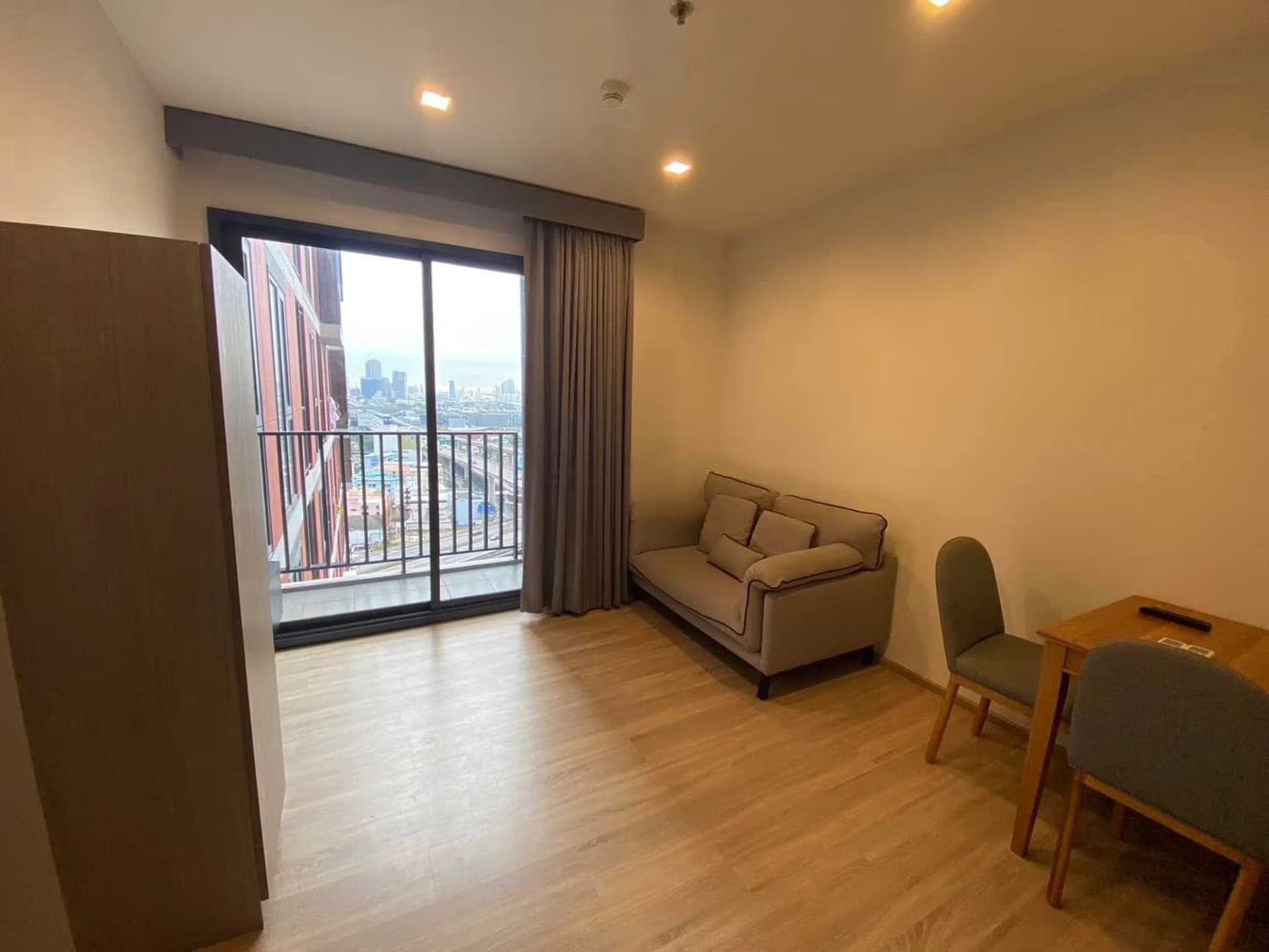 1 Bed Condo for Rent in Bang Kapi - Image 1