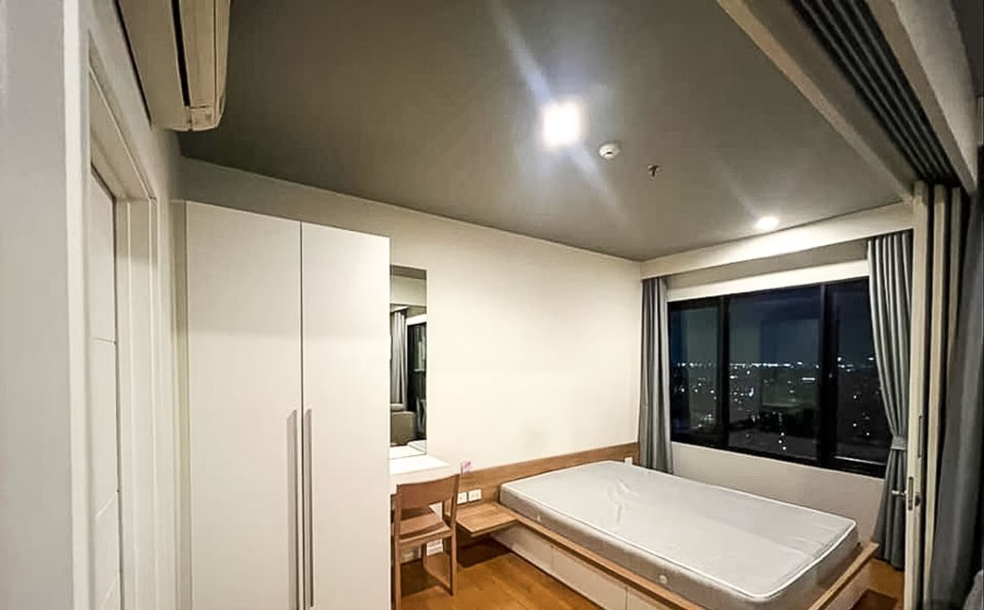 Condo for Rented at Blocs 77 - Image 5