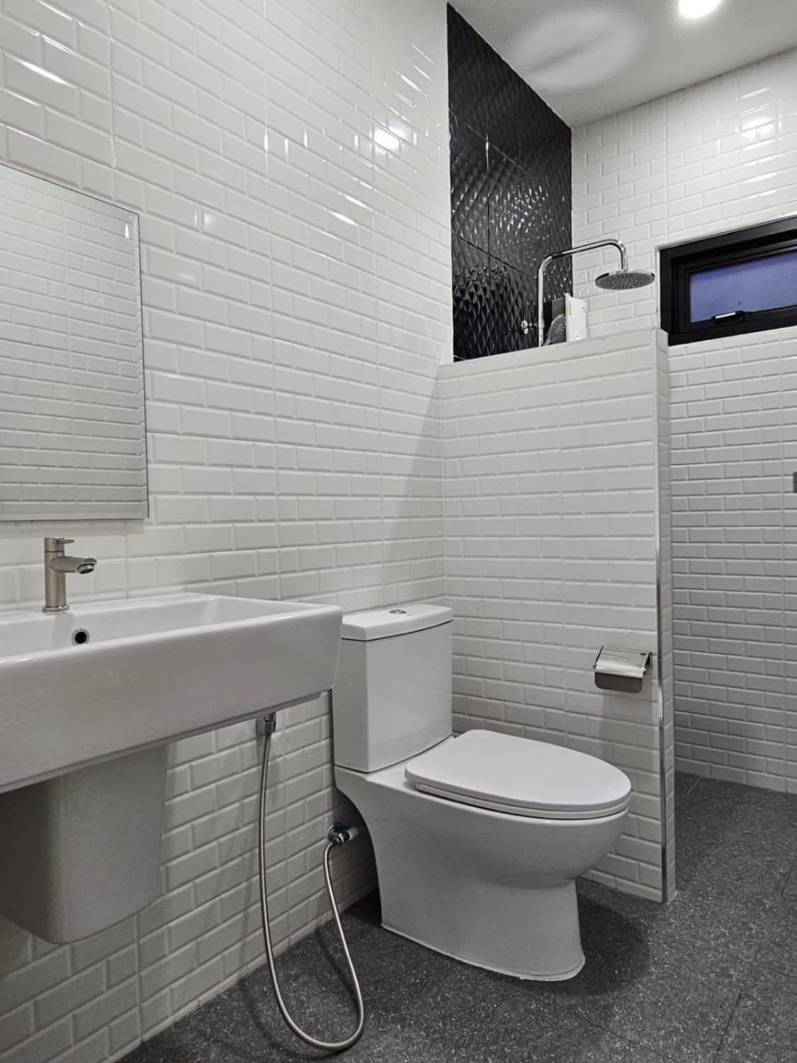 2 Bed House for Sale in Saraphi District - Image 7