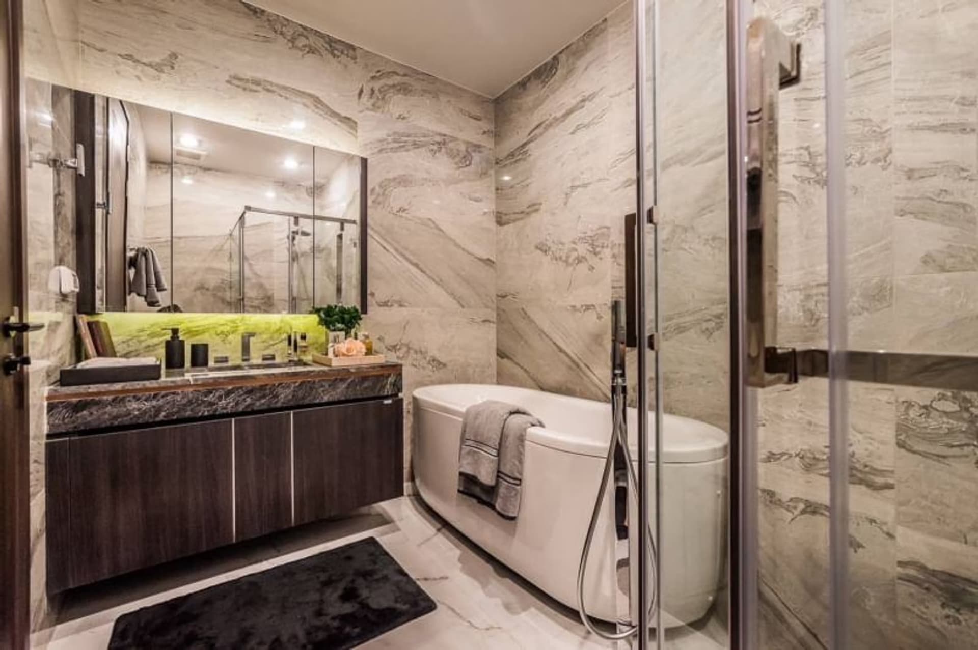 2 Bed Condo for Rent and Sale in Watthana - Image 9
