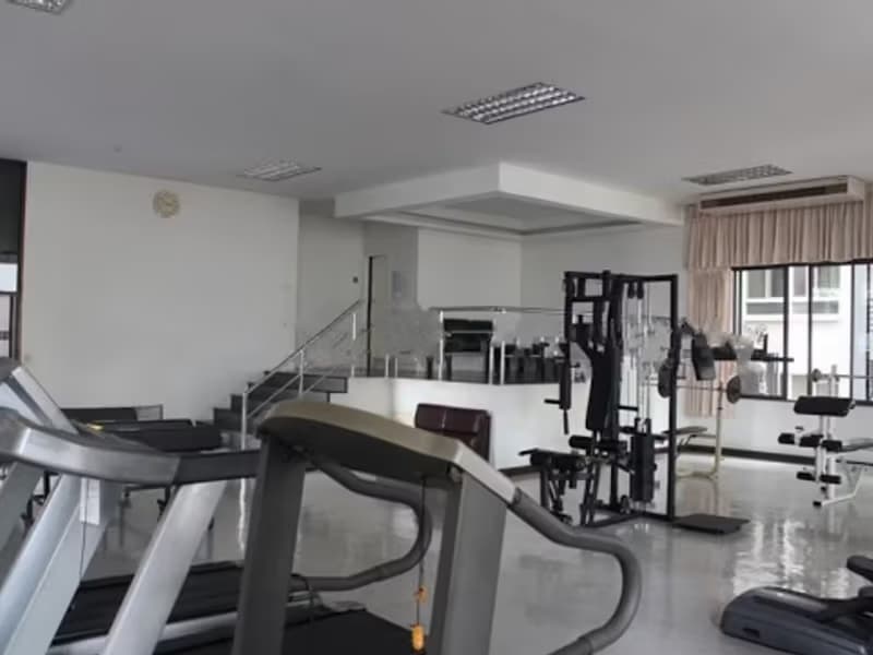 Acadamia Grand Tower