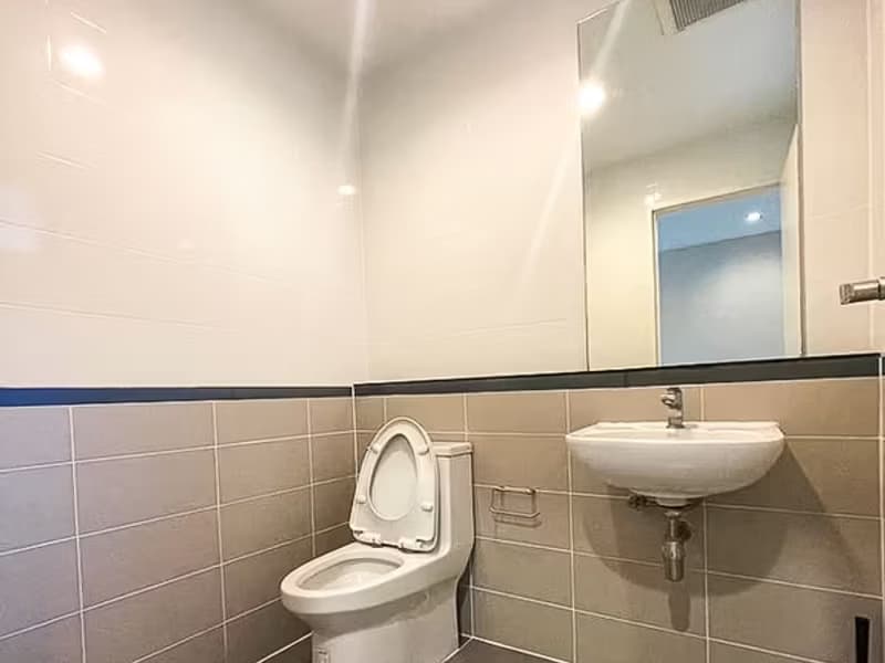 Townhouse For rent in Onnut area