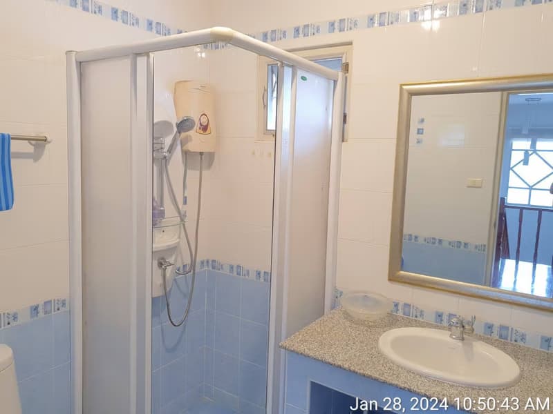 4 Bed House for Rent and Sale in San Kamphaeng