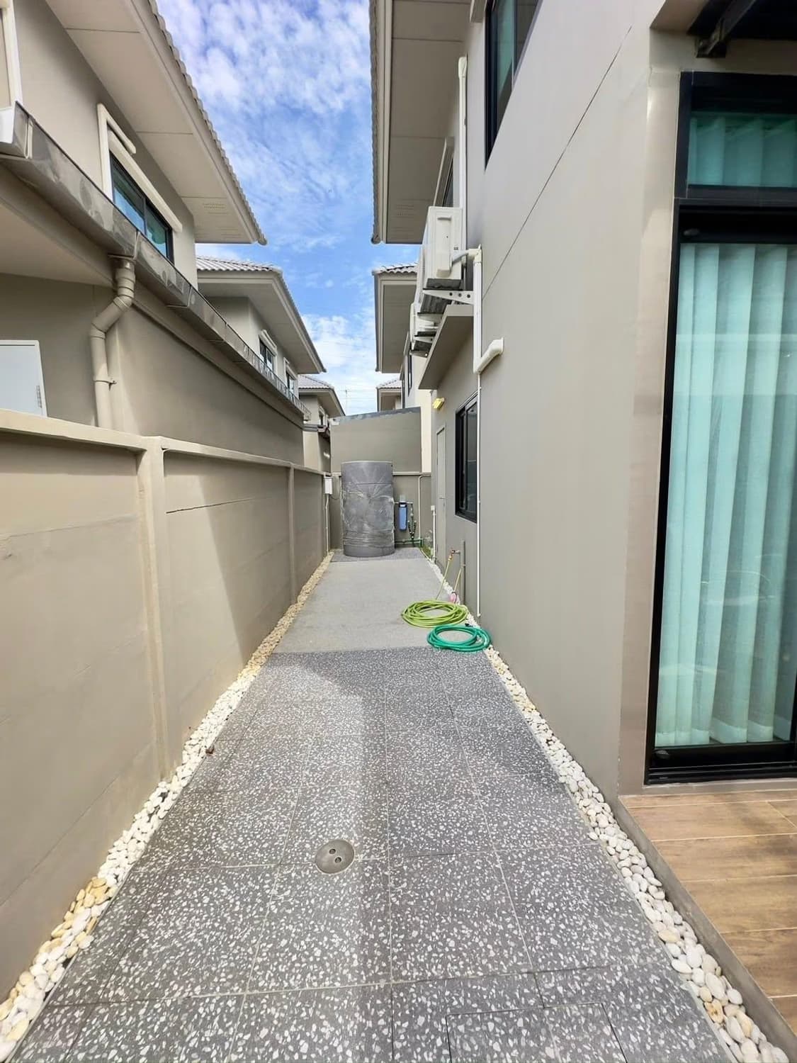 3 Bed House for Rent in Bang Phli - Image 8