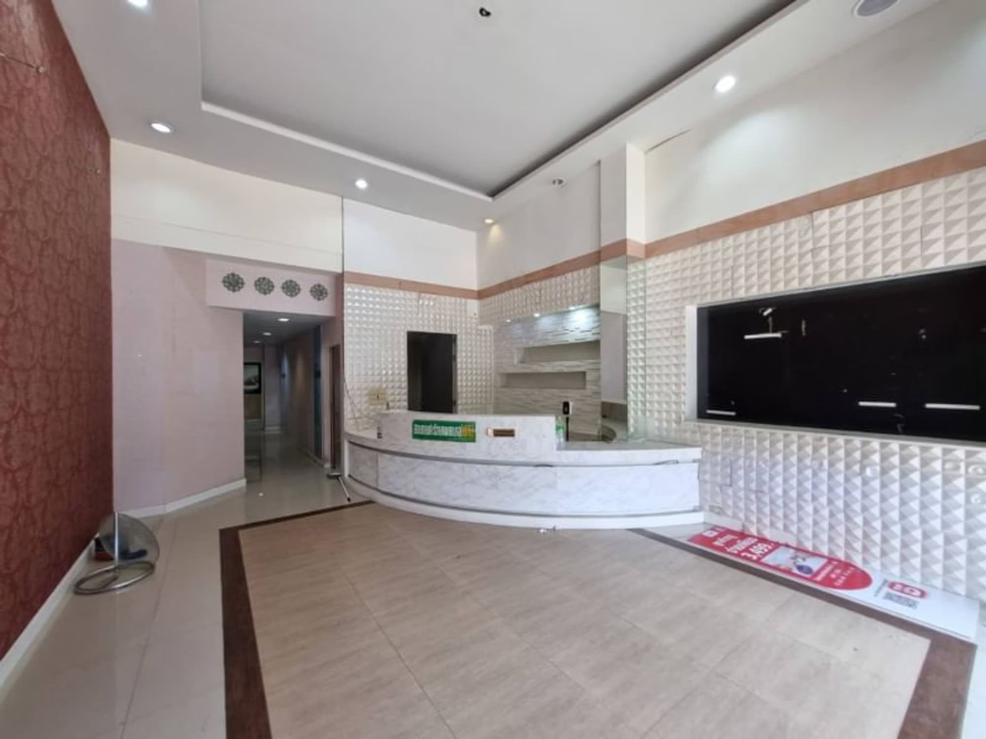 Commercial for Rent in Khlong Toei - Image 19