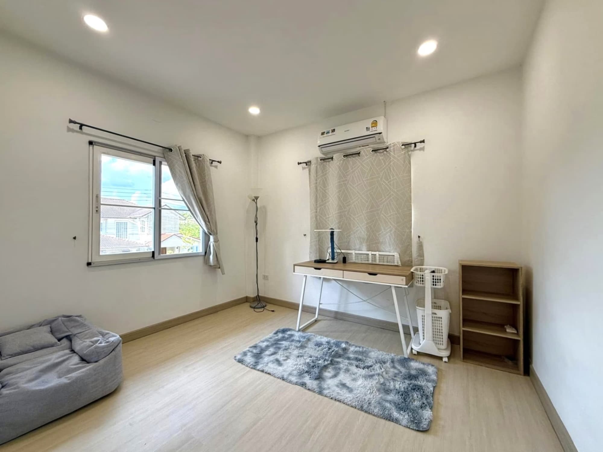3 Bed House for Rent in Hang Dong - Image 8
