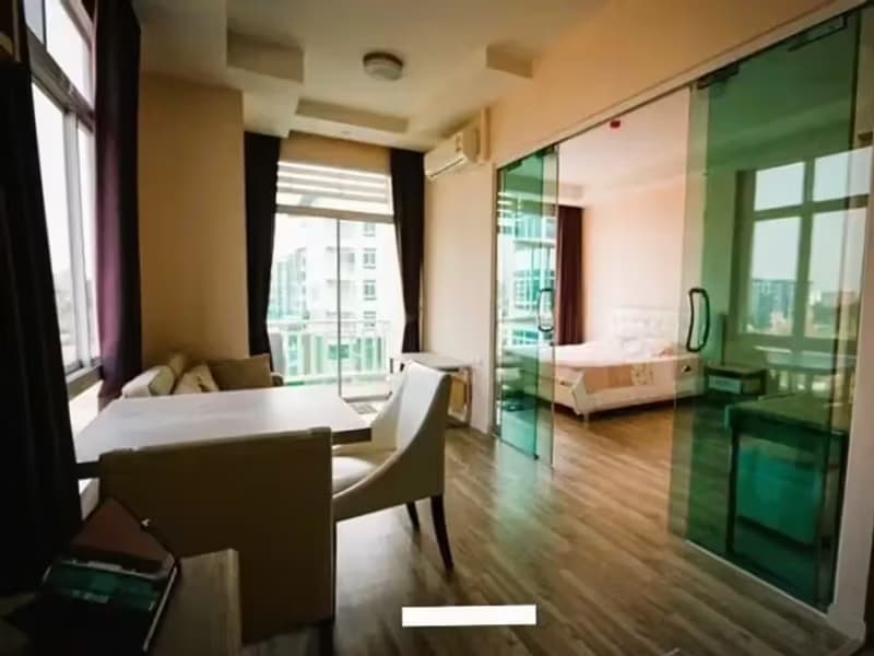1 Bedroom Condo