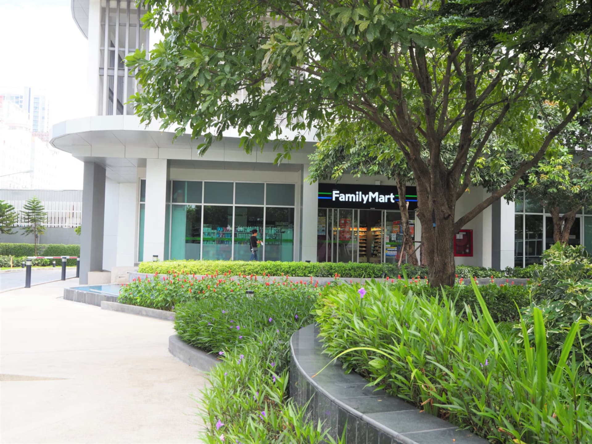 2 ห้องนอน undefined สำหรับ ขายและจำหน่าย ใกล้ Huai Khwang MRT - Image 9