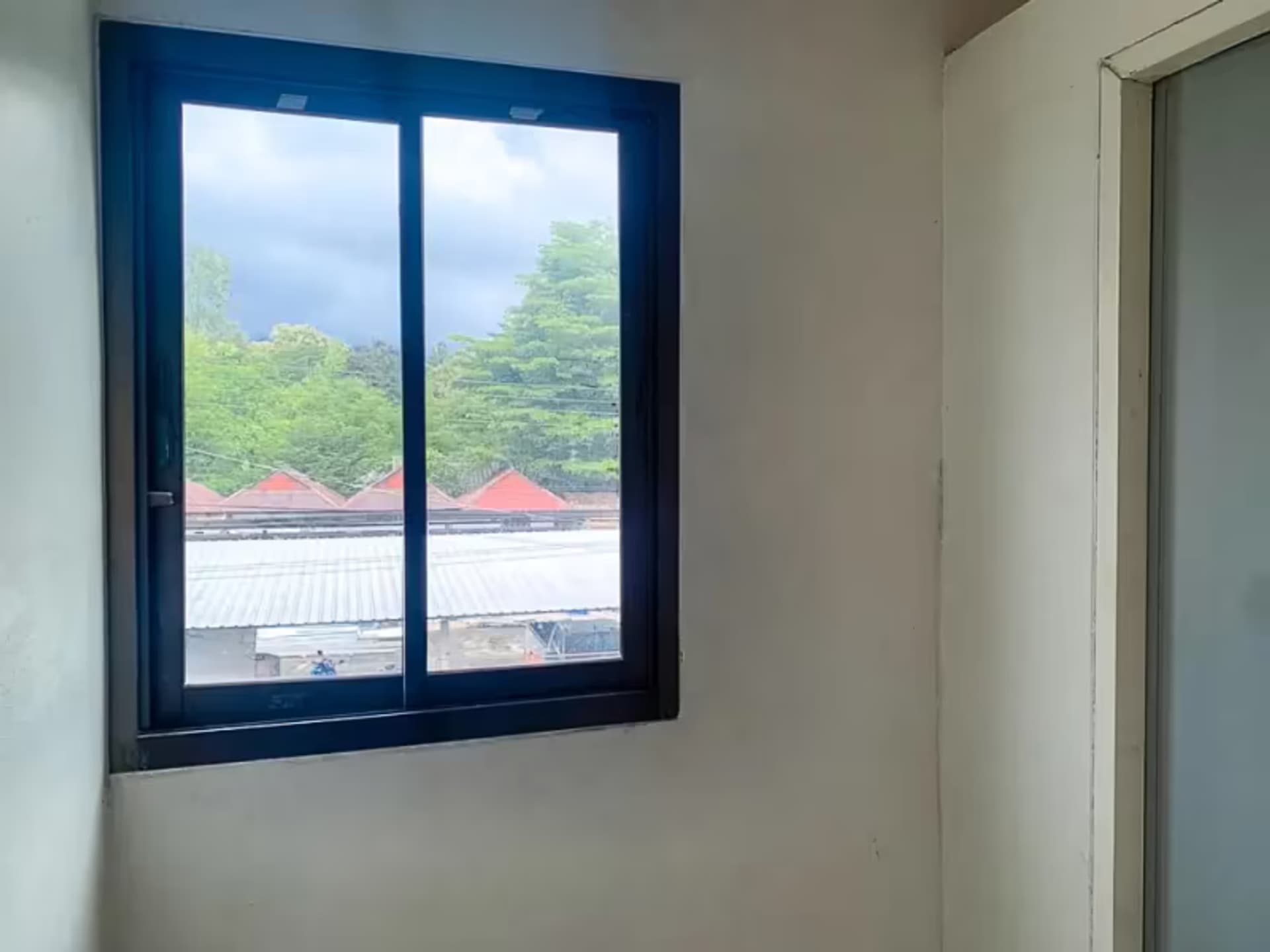 2 Bedroom House - Image 7