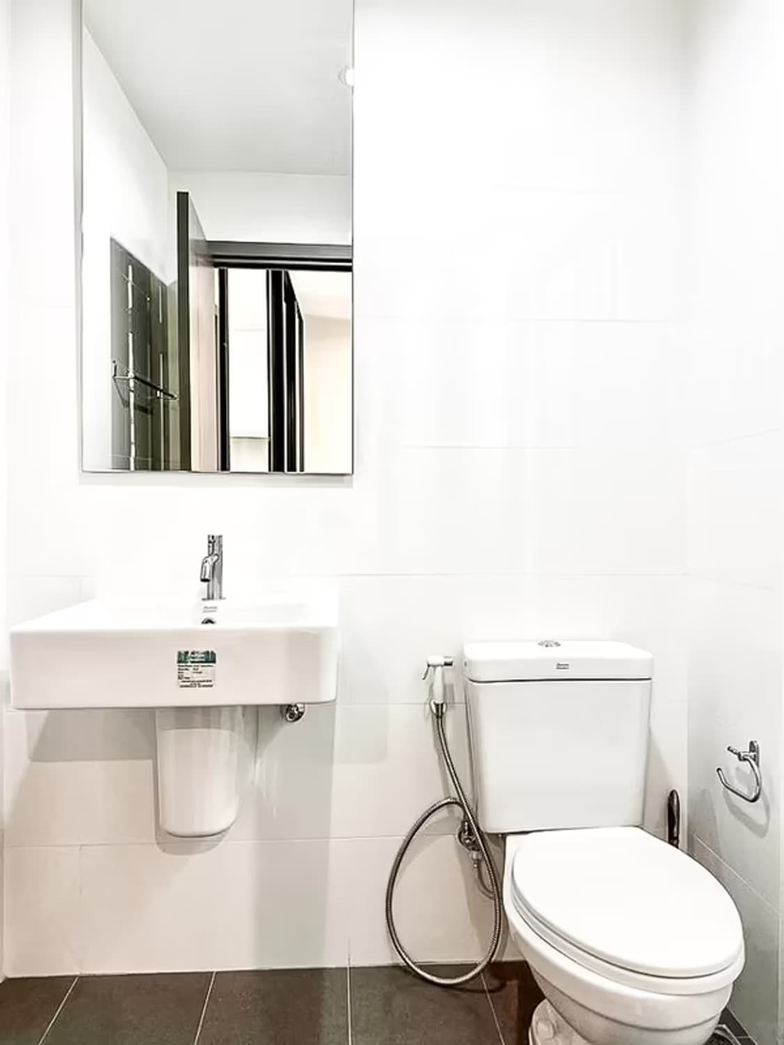 - Image 7