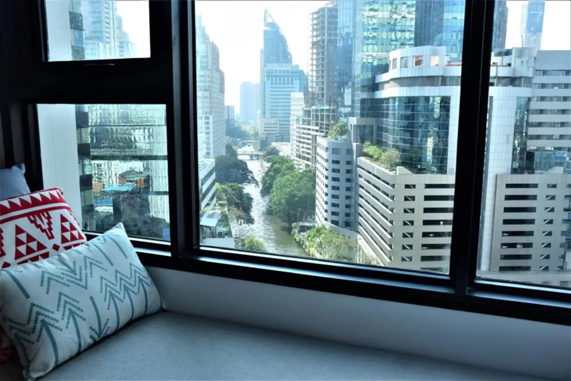 Condo for Rent at Life Asoke Hype - Image 4