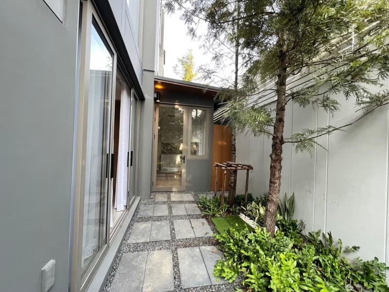 3 Bed House for Rent in Khlong Toei