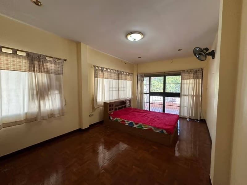 3 Bed House for Rent in อำเภอสันทราย