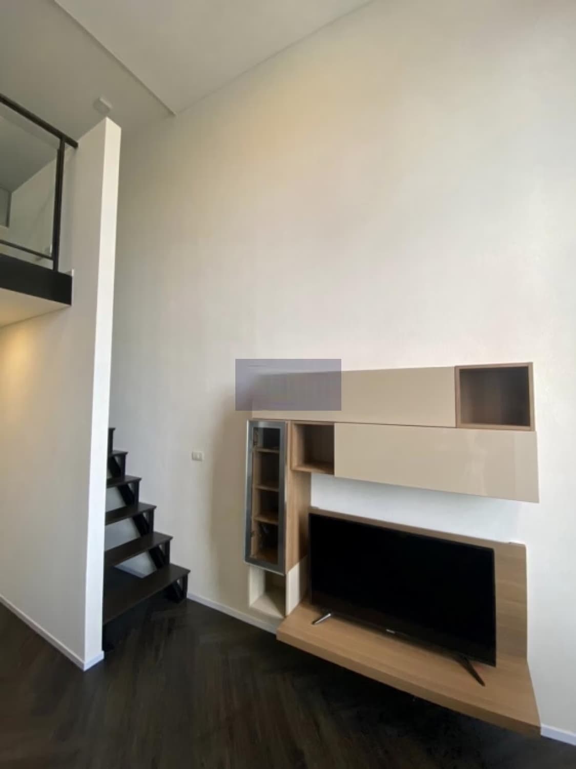  - Image 7
