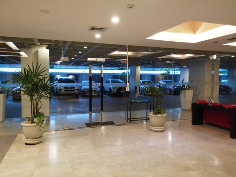 A Lanna Contemporary designer condo, overlooking Shangri-La Hotel 