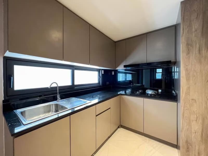 4 Bed House for Sale in Yan Nawa